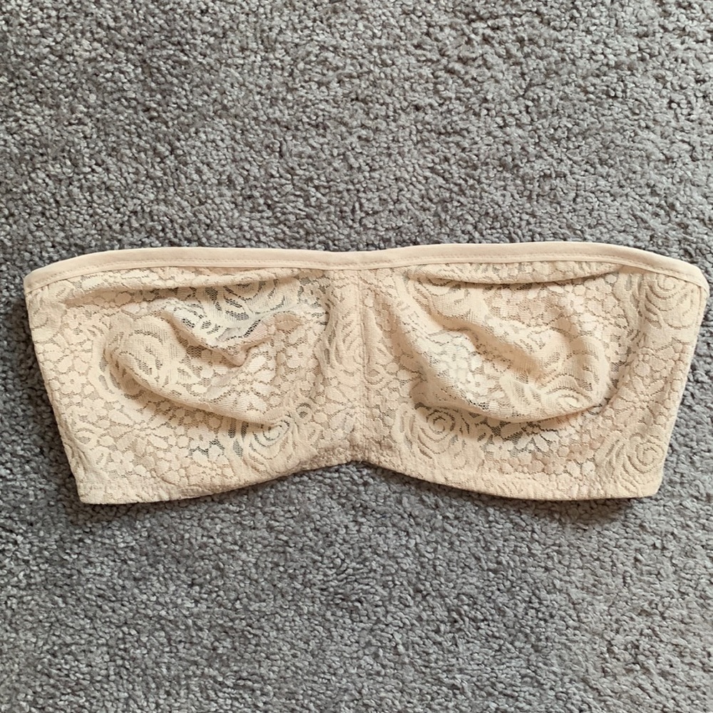 Wacoal Halo Convertible Strapless Underwire Bandeau in color Natural Nude 32DD